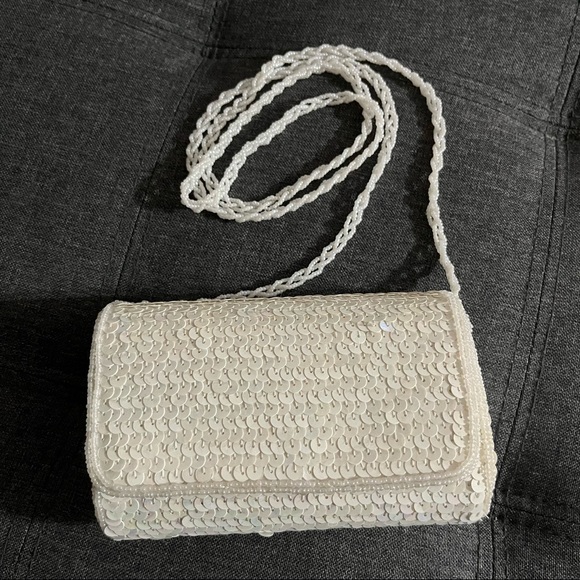 La Regale sequins mini party bag - Picture 3 of 11